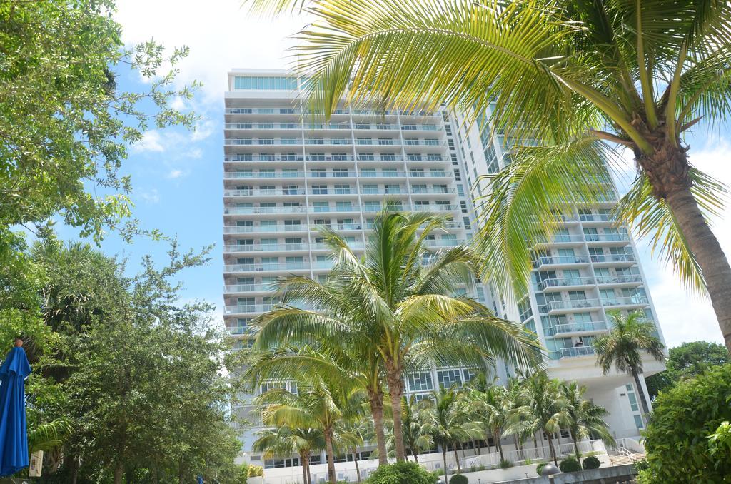 Riviera Apartments At Marina & Tower Miami Exterior photo